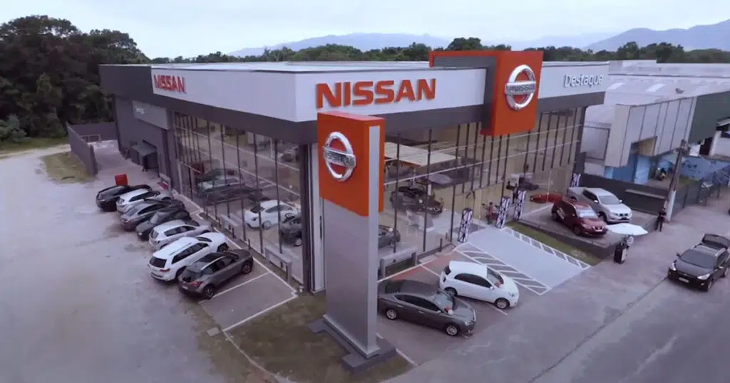 Fachada da terceira loja Nissan inaugurada