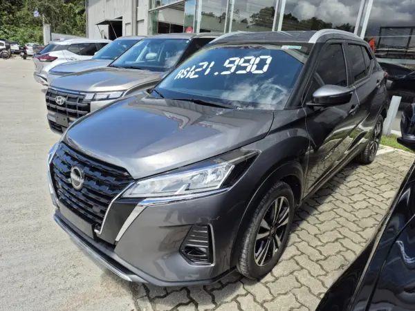 NISSAN KICKS PLAY