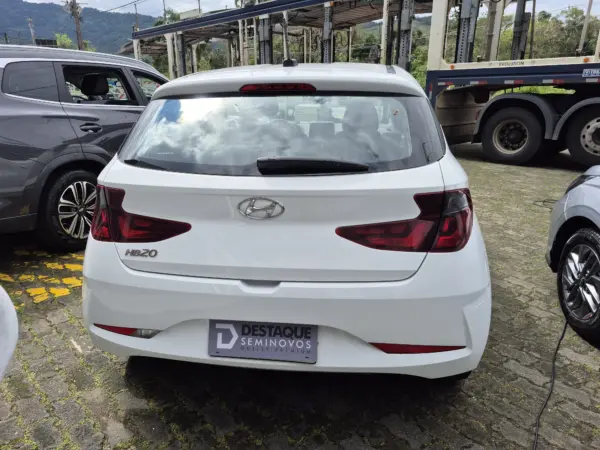 HYUNDAI HB20