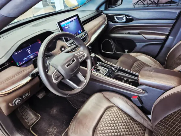 JEEP COMMANDER
