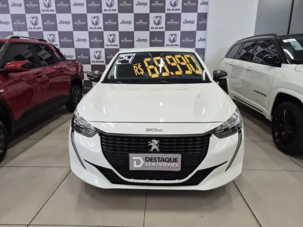 PEUGEOT 208
