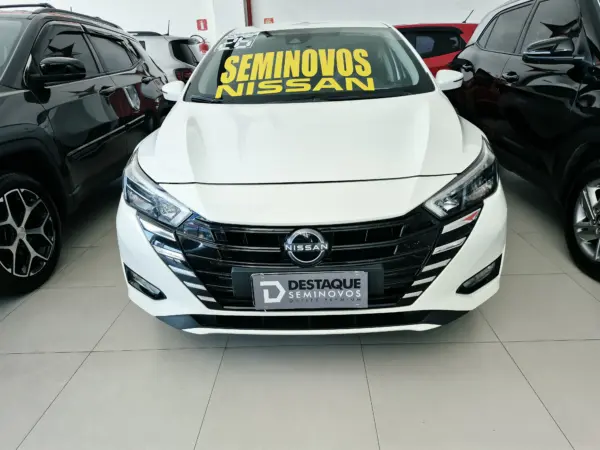 NISSAN VERSA