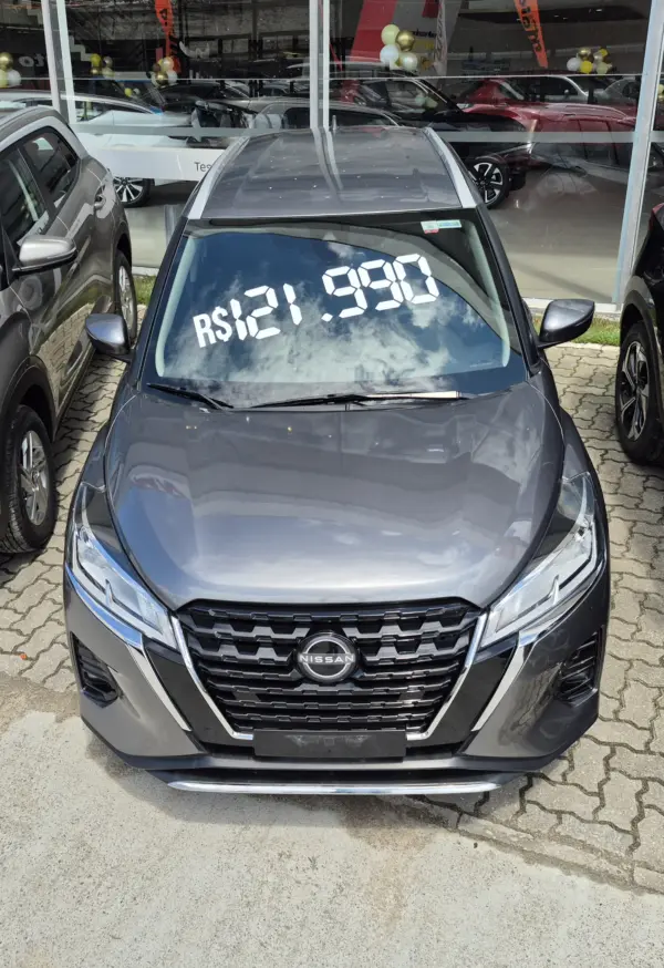 NISSAN KICKS PLAY