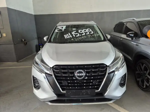 NISSAN KICKS